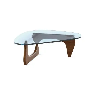 Triangle coffee table Walnut (Pre-order)