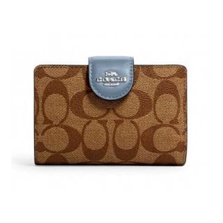 กระเป๋าสตางค์ COACH C0082 MEDIUM CORNER ZIP WALLET IN SIGNATURE CANVAS (SVTV2)